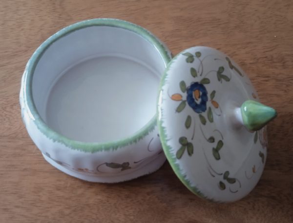 Petit pot décoratif Moustiers – Image 2