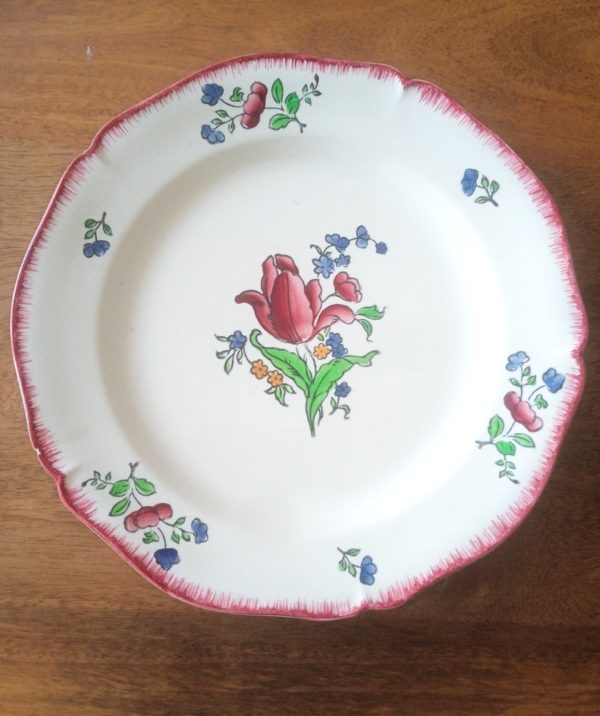 Assiette gien modèle tulipe