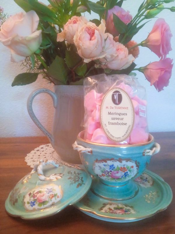 Présentation de la bonbonnière Limoges et ses meringues de la Maison Turenne