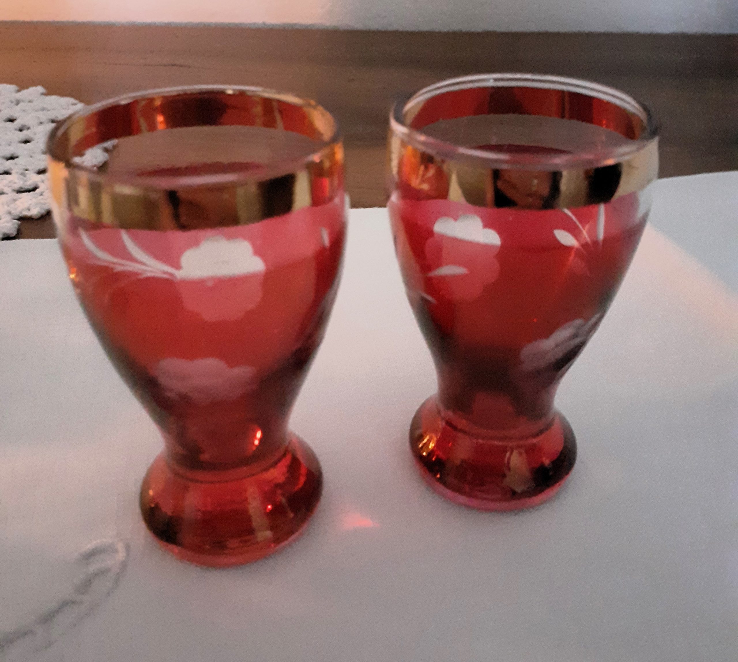 Lot de 8 verres à liqueur anciens multicolores – brocante chic & esprit shabby – Image 5